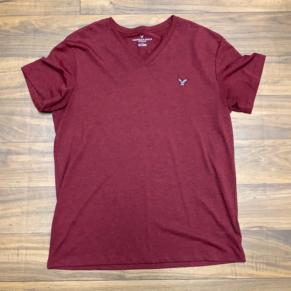 American Eagle Men’s V neck t shirt.